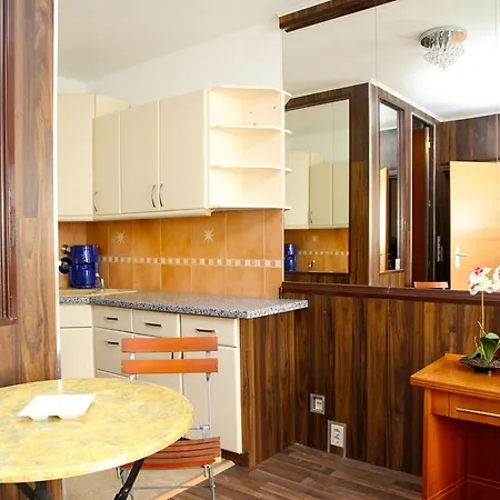 Am Alexanderplatz Apartment *