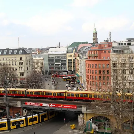 Am Alexanderplatz * Berlin