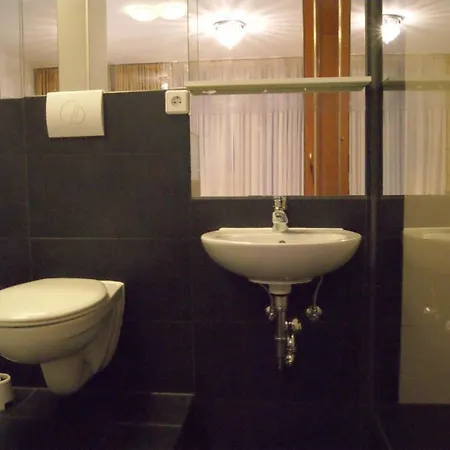 Am Alexanderplatz Apartment *